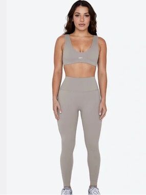 SET Active Sportbody High-Waist Leggings in Taupe